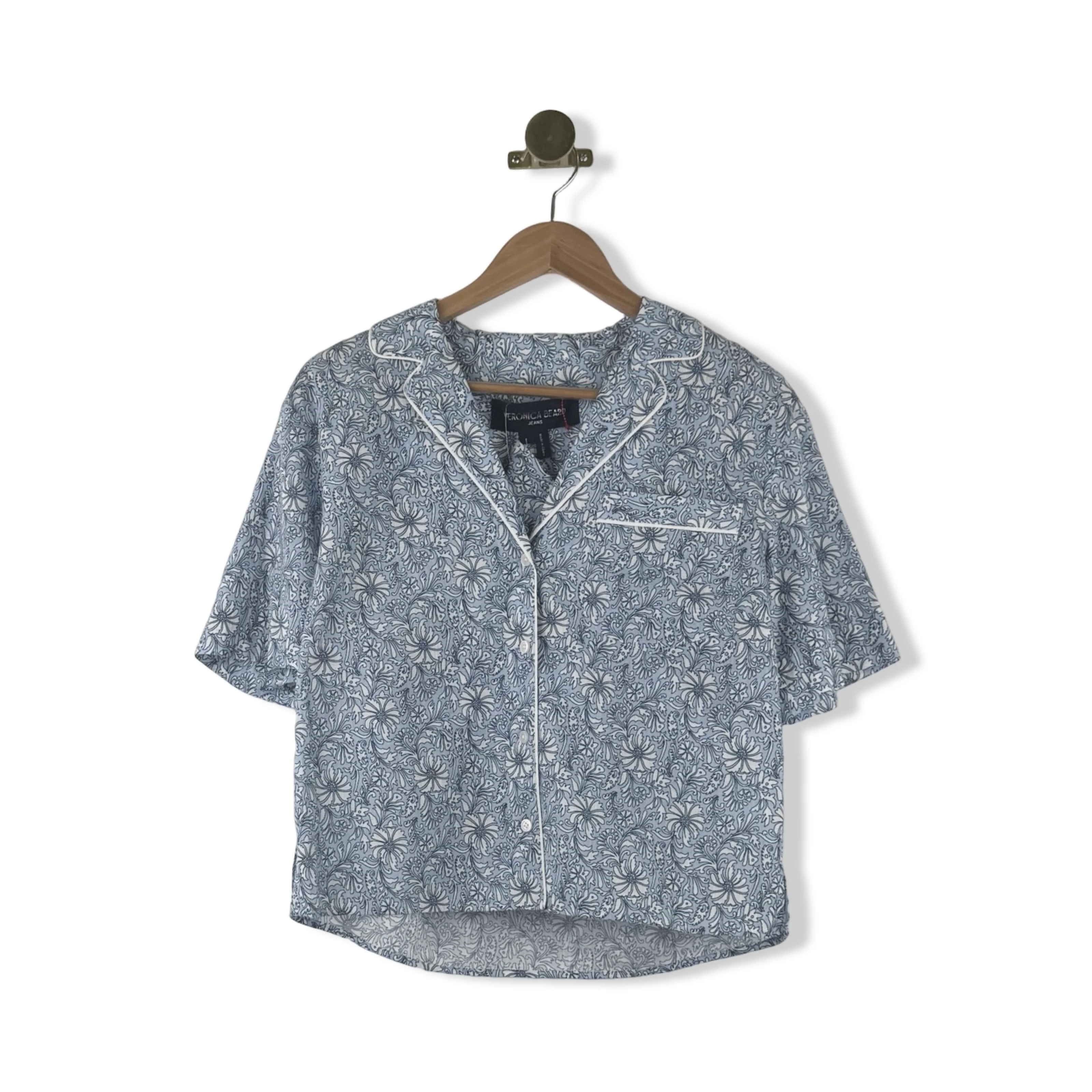 Apparel / Women / Tops